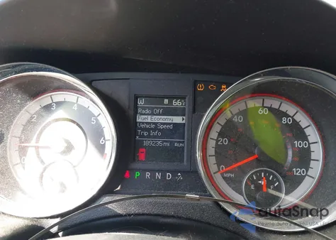 2011 Dodge Grand Caravan Crew z USA, uszkodzony, nr VIN 2D4RN5DG4BR660891